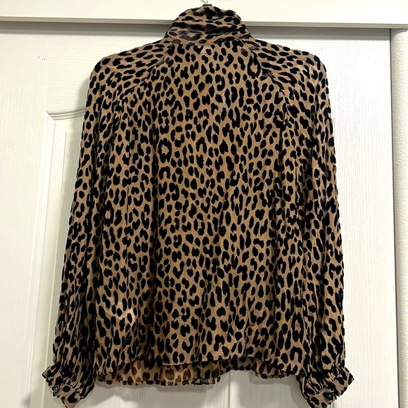 NEW Kate spade Modern Leopard Tie neck Shirt size XS - Picture 2 of 9